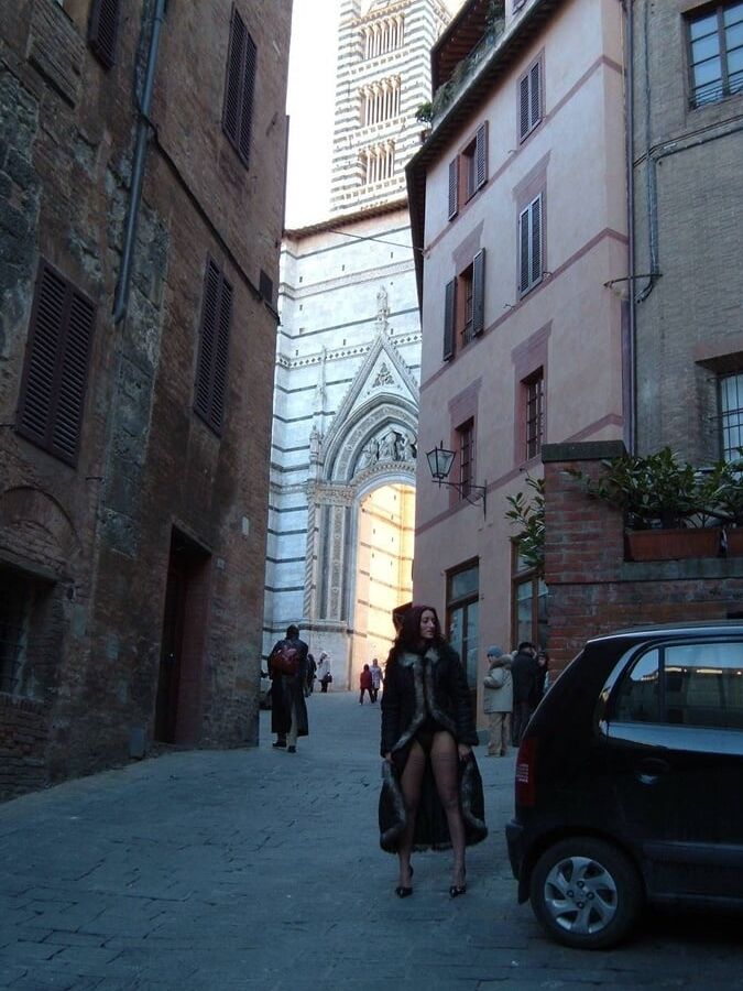Italian Leaked Pics Couple Exposed Webslut Webwhore