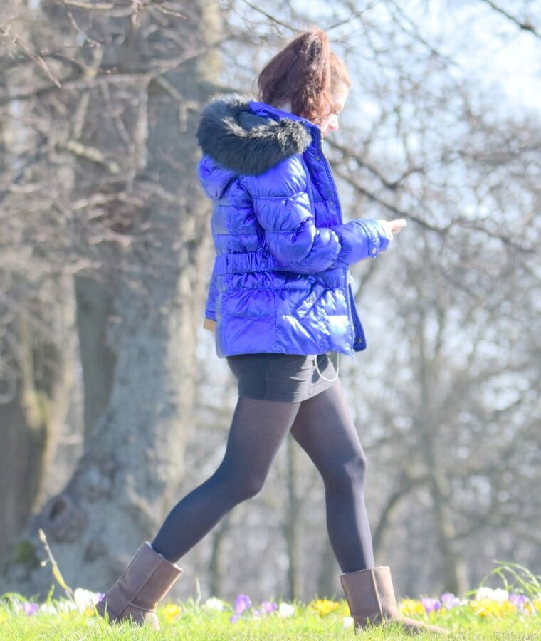 Street Pantyhose - Brit Slag in the Park