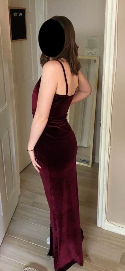 Cuck&;s pawg girlfriend Sarah exposed
