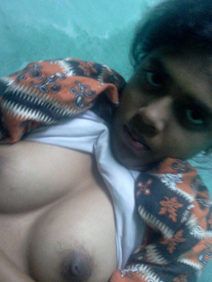 Tamil Aunty Keerthana