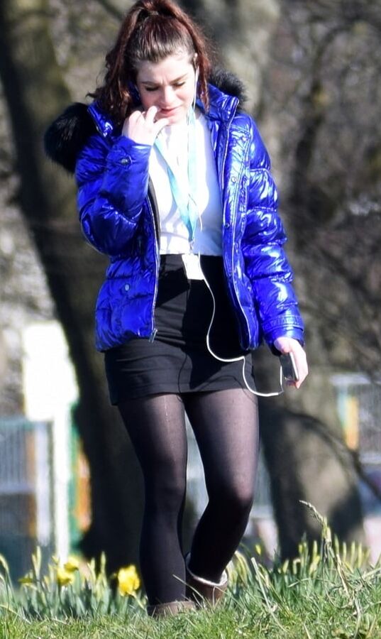 Street Pantyhose - Brit Slag in the Park