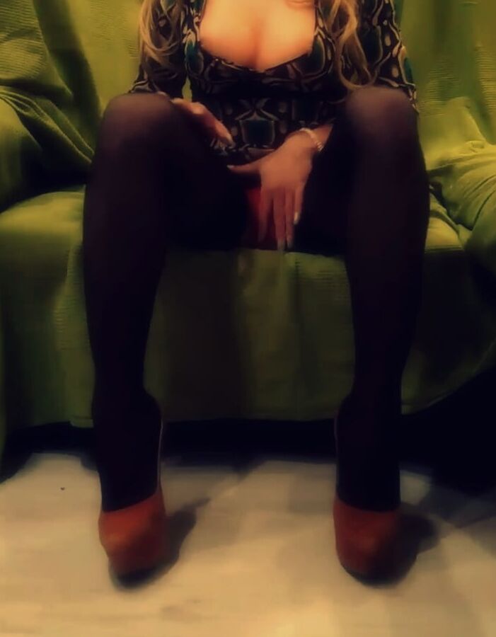 Tight-fitting mini sexy dress))