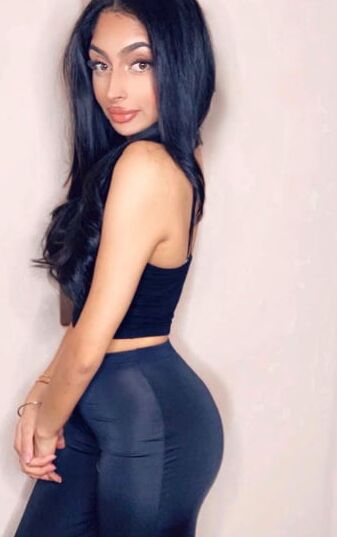Big tits Indian sikh slut with blow job lips