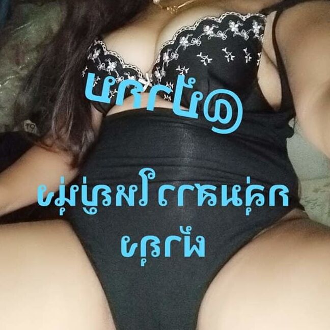 Janda, tetek besar, rumah Thai