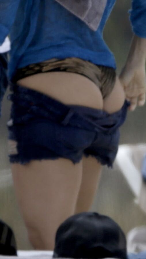 Shakira&;s Ass in a Thong..