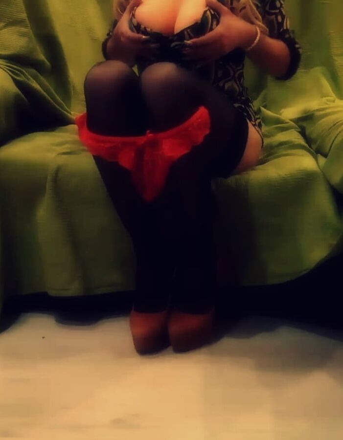 Tight-fitting mini sexy dress))