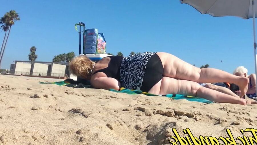 Ultimate BBW GRANNY with huge ass and thighs!! Part.