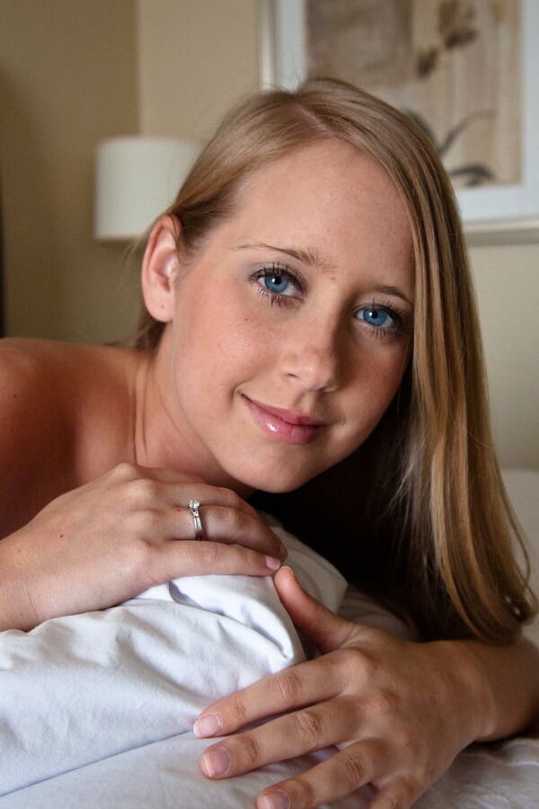 Hot Blonde Boudoir