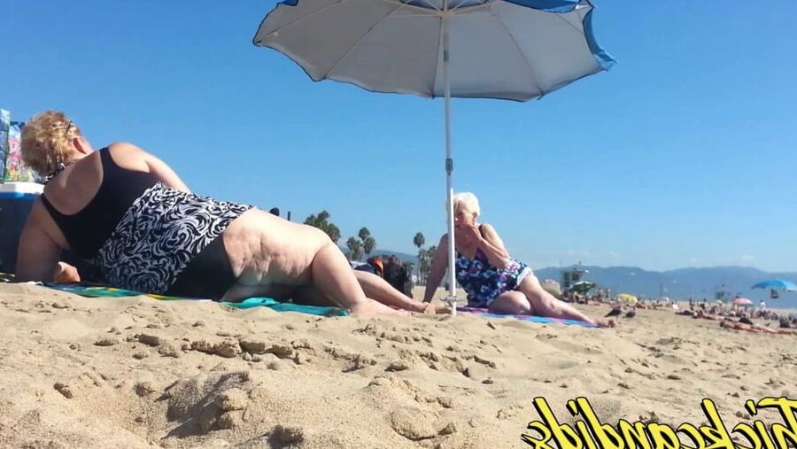 Ultimate BBW GRANNY with huge ass and thighs!! Part.