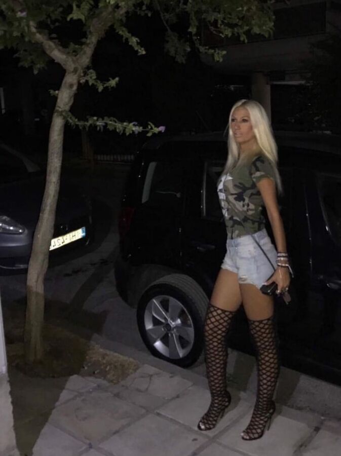 Blondes for hard fucking