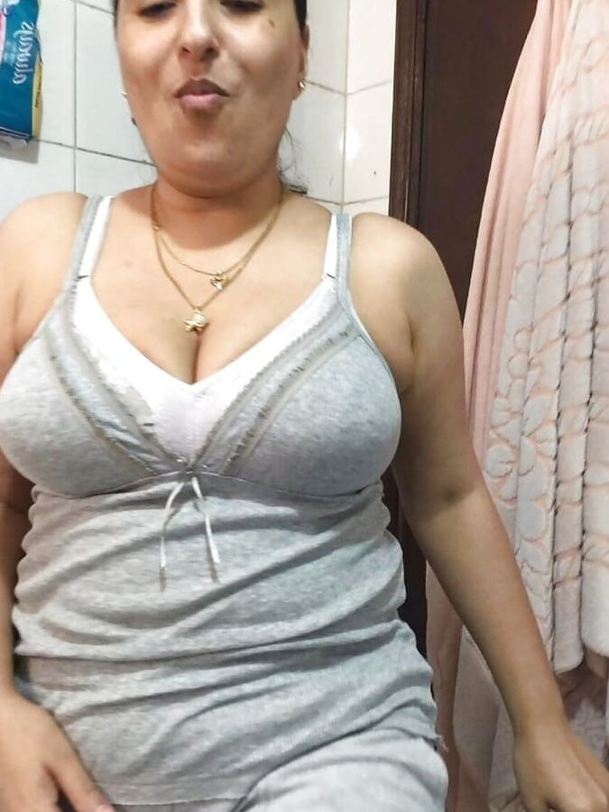 Desi matuer aunty