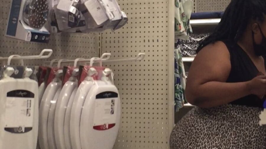UNREALISTIC SSBBW MILF