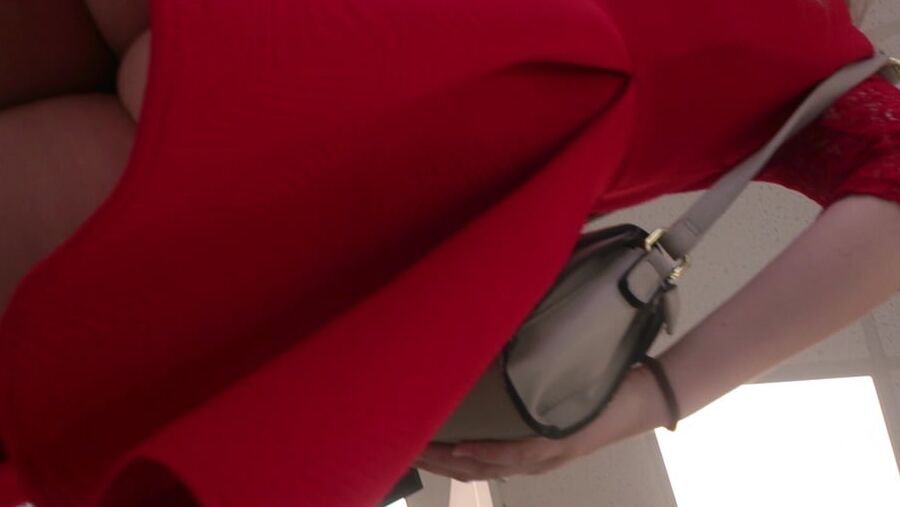 young tight ass upskirt