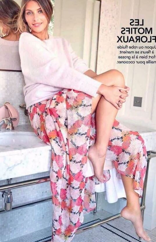 miss france pieds nues