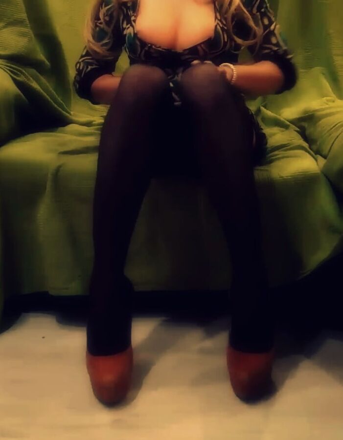 Tight-fitting mini sexy dress))