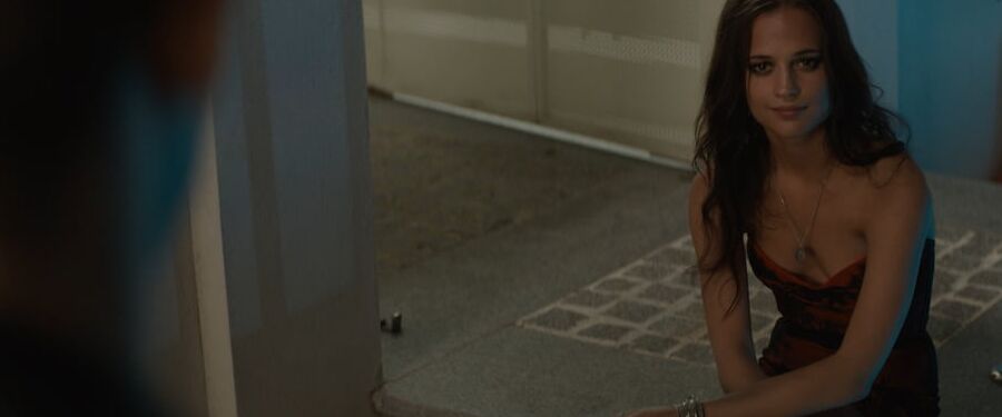 Alicia Vikander my ideal woman is flat chested.