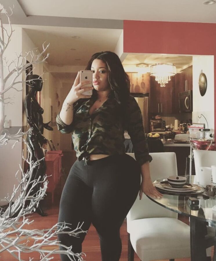 Curvy Redbone