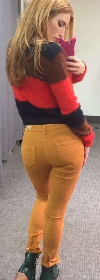BELLA THORNE PICTURES
