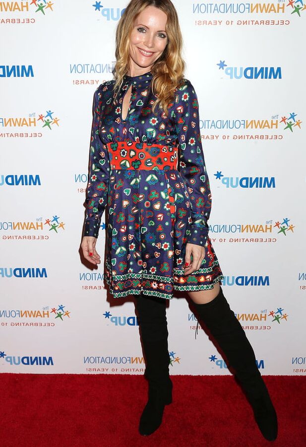 Female Celebrity Boots &amp; Leather - Leslie Mann