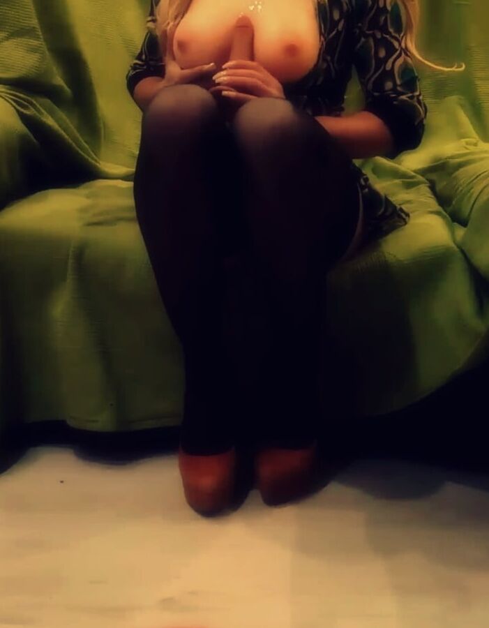 Tight-fitting mini sexy dress))