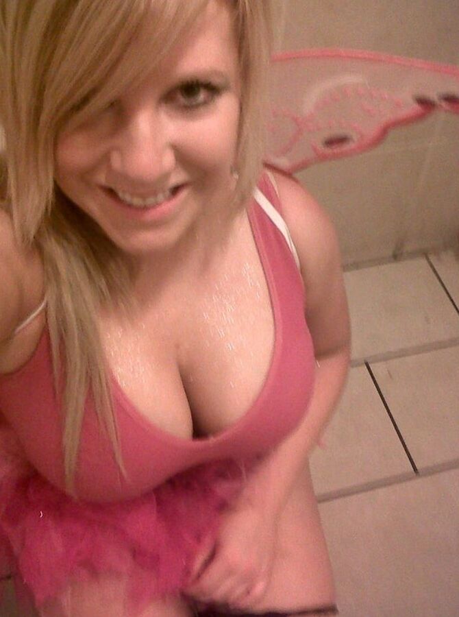 Great Tits And Amazing Ass On Thick Curvy Sexy MILF