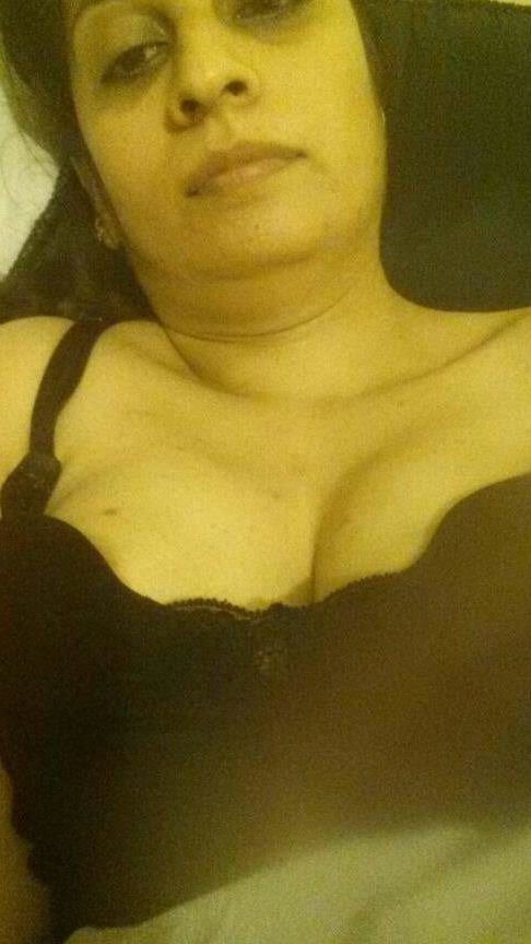 Desi hot bitch