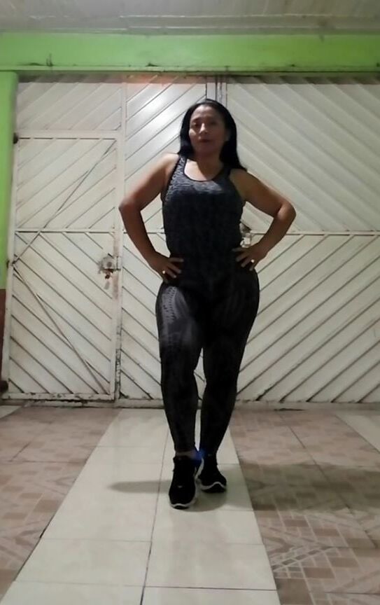 UNA RICA MADURA