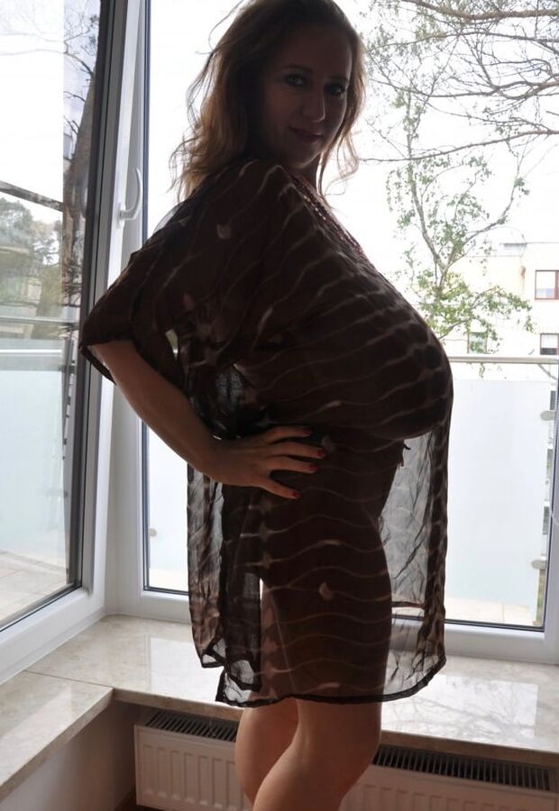 ABBI SECRAA-HOT!!