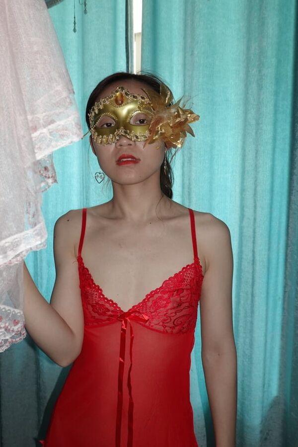 YuanYuan Masked Fuckparty with husbands