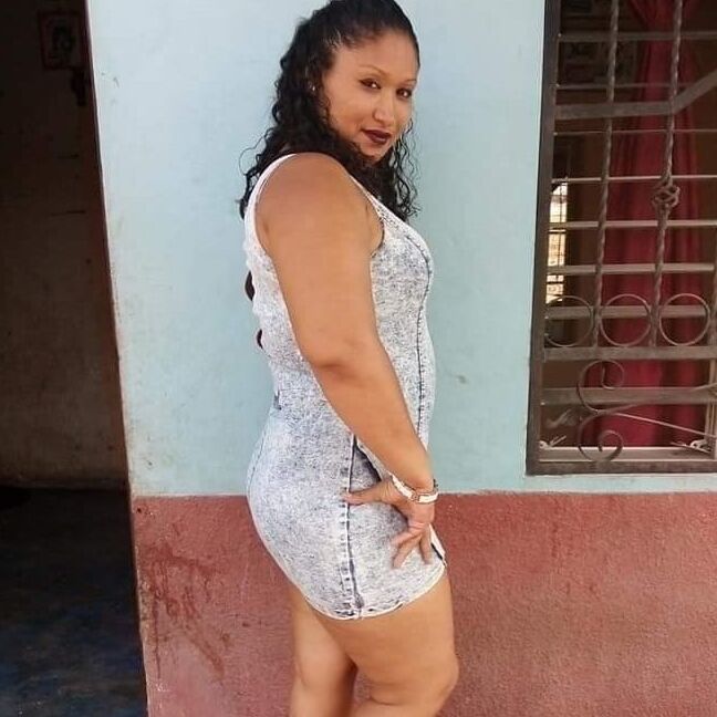 daniela lujan hermanas culonas ass bbw