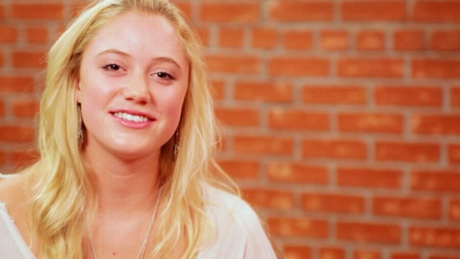 Maika Monroe can be my Guest anytime!