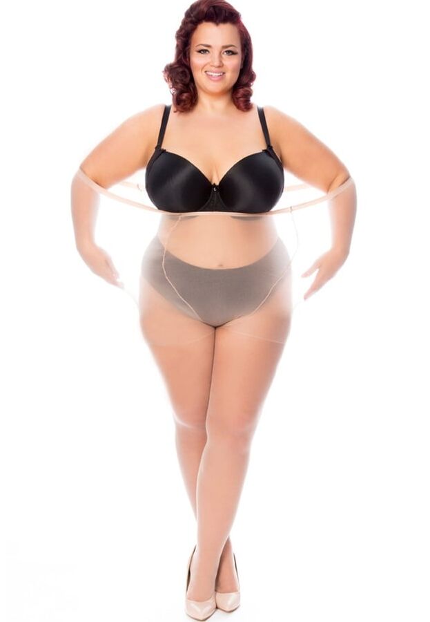 プラスサイズの女性ランジェリー