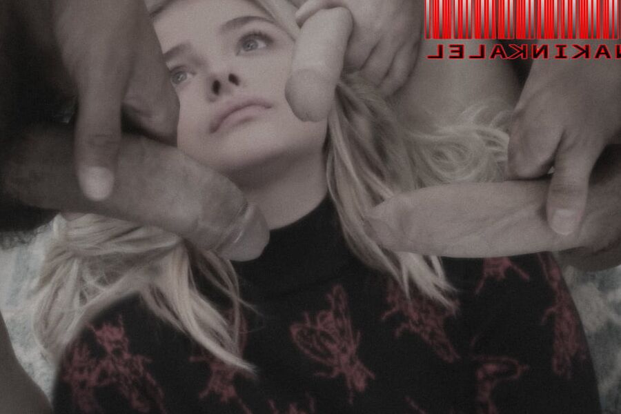 Chloe Moretz Fakes time Corona Quarantine