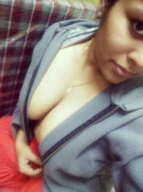 Sri Lankan big boobs doctor