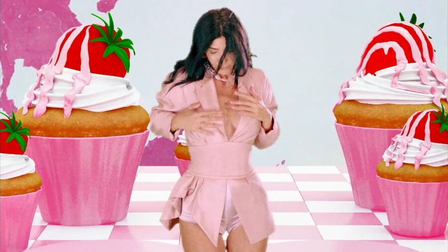 Hande Yener - Krema ()