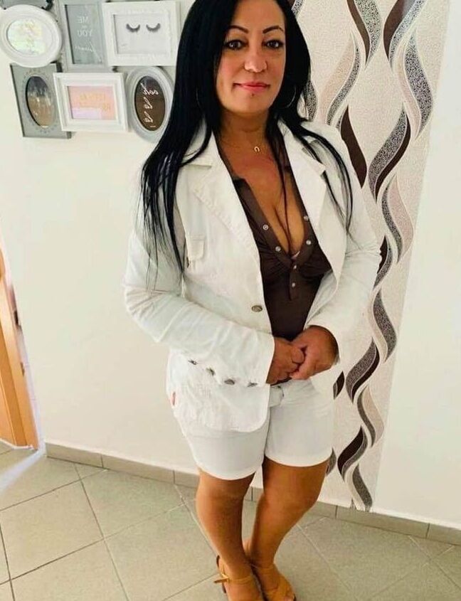 HUN-MAGYAR GYPSY SEXY MILF GYPSY MOMS THE BEST HOOKERS