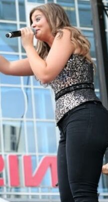 Lauren Alaina &amp; her big fat ass!