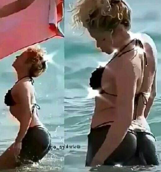 Shakira&;s Ass in a Thong..