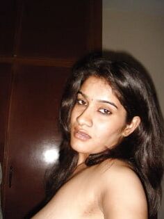 Swathi nude, telugu indian desi girlfriend