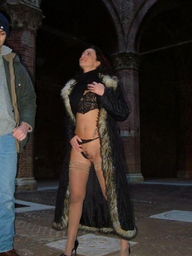 Italian Leaked Pics Couple Exposed Webslut Webwhore