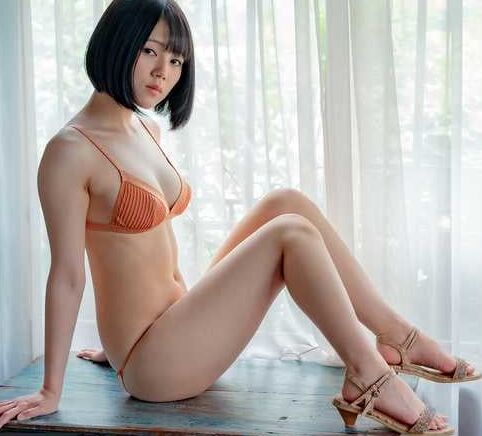 Asian Remu Suzumori