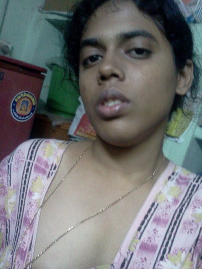 Tamil Aunty Keerthana