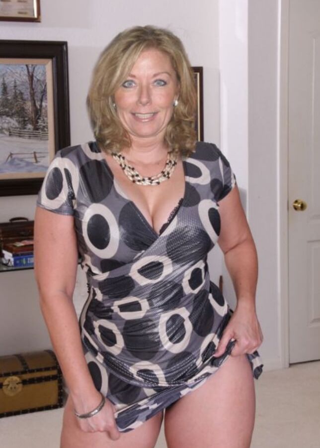 Thick Milfs