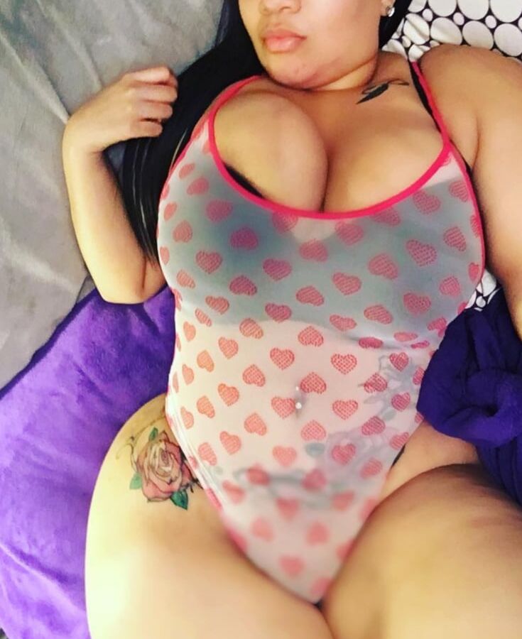 Curvy Redbone