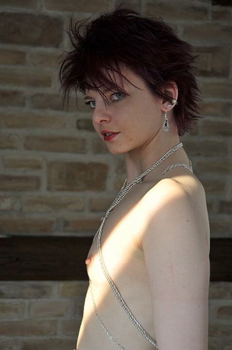 Xtreem small tits