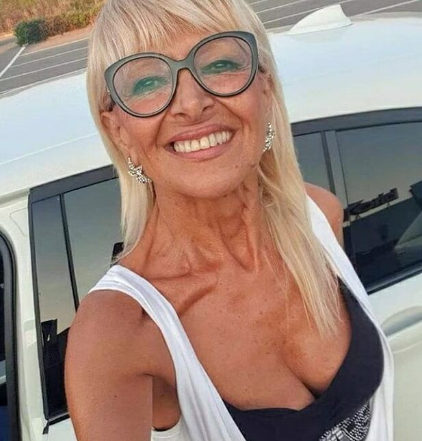 + REAL GILF ITALY AUNTY