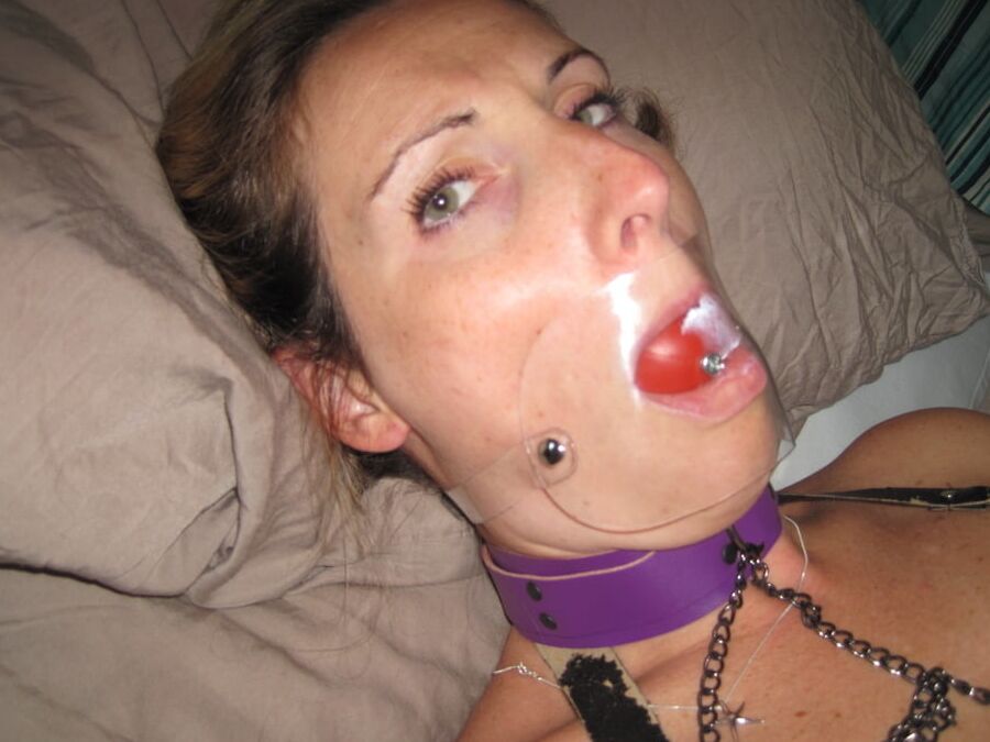 Girls in gag