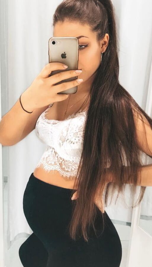 lara sexy insta pregnant