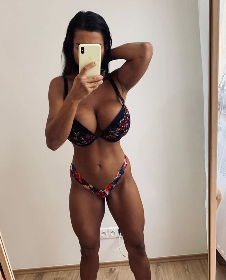 Chloes vacation turns into FUCKFEST