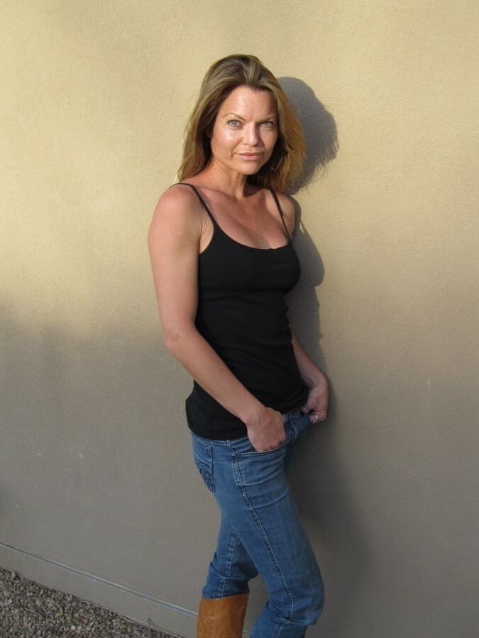Sexy wife Kate (not mine)